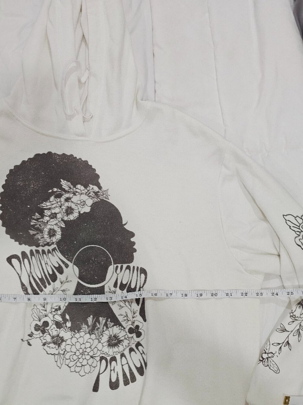 Modern Lux Women's Hoodie Size L White Peace Love Floral Graphic Pullover Boho